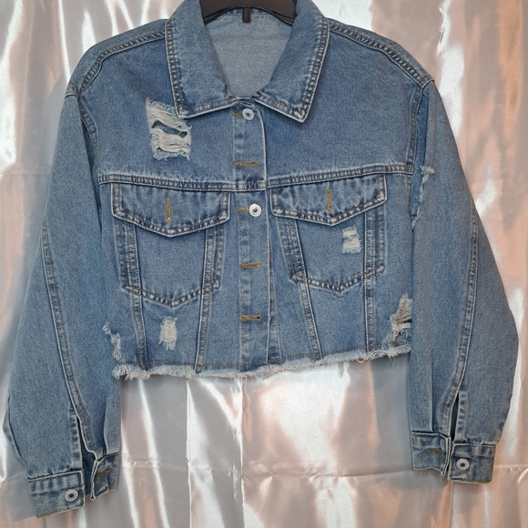 DENIM Distressed Jacket Short XS NWOT - Picture 2 of 3